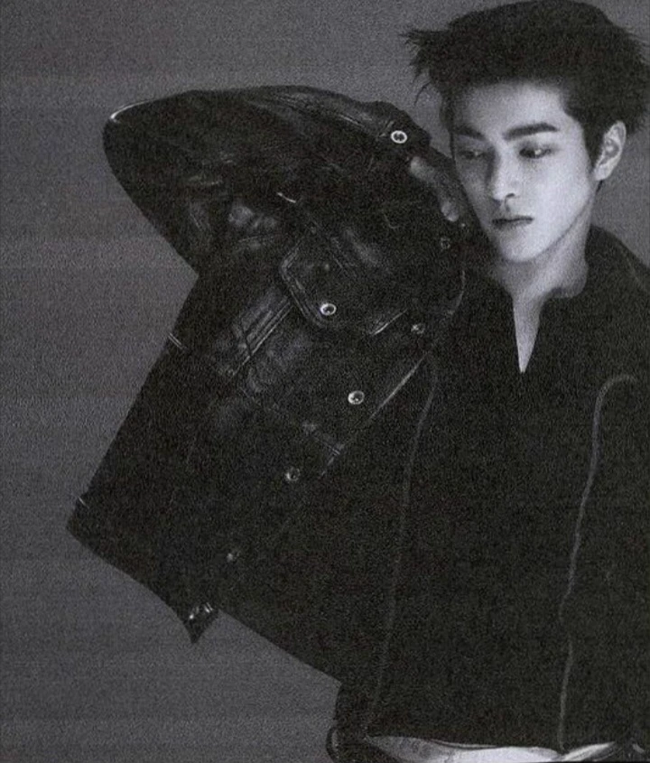 Keonho \[Vampire\] thumbnail