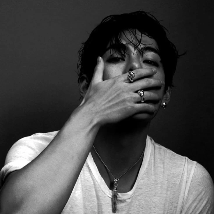 Kim Taehyung thumbnail