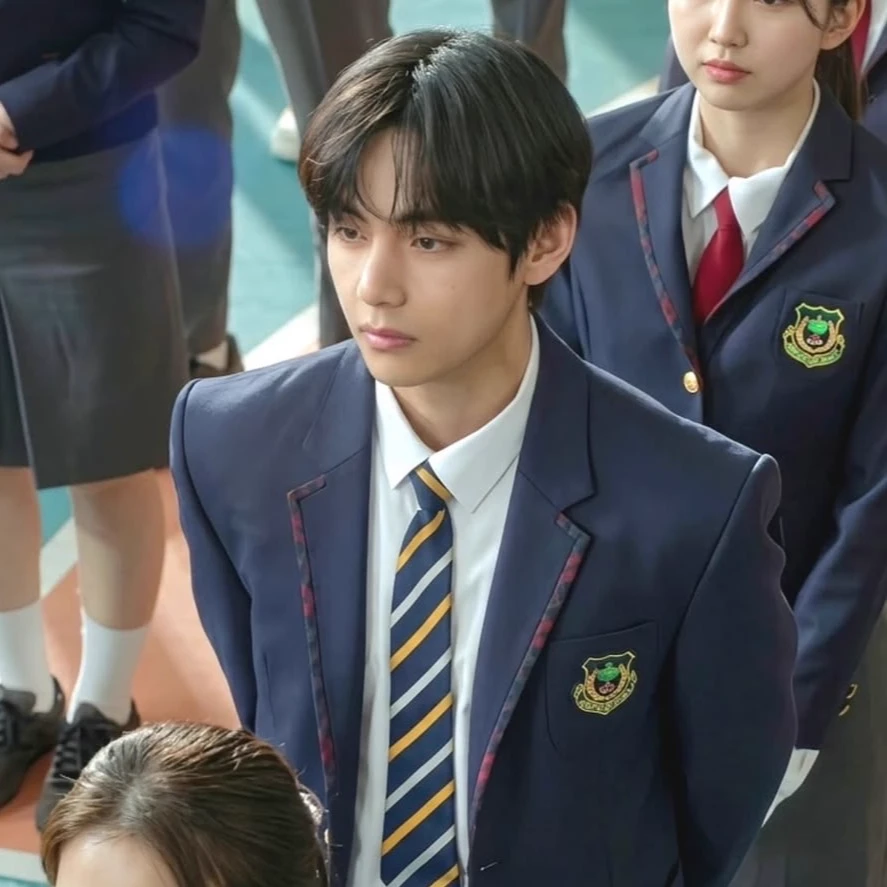 Kim Taehyung thumbnail