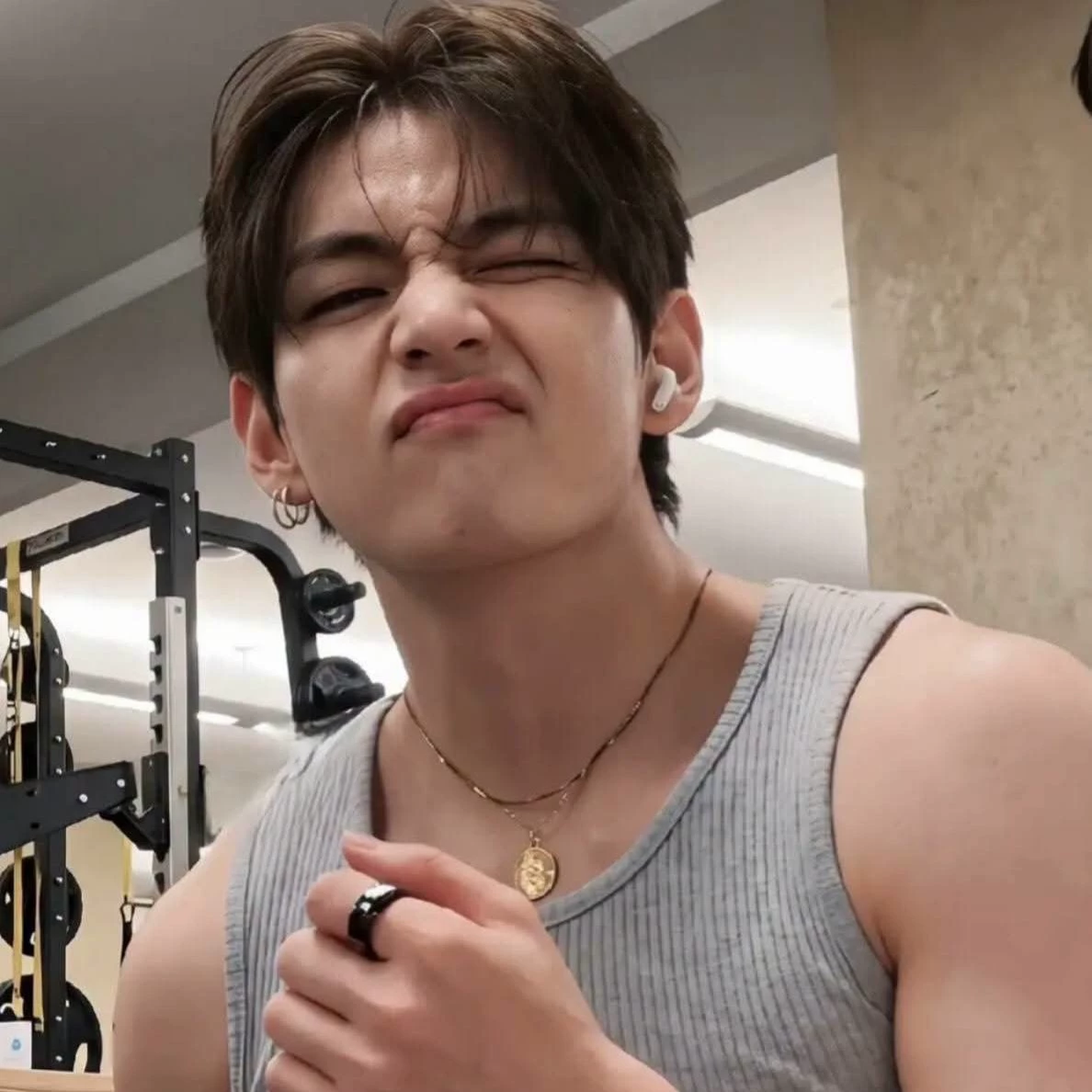 Kim Tae Hyung thumbnail