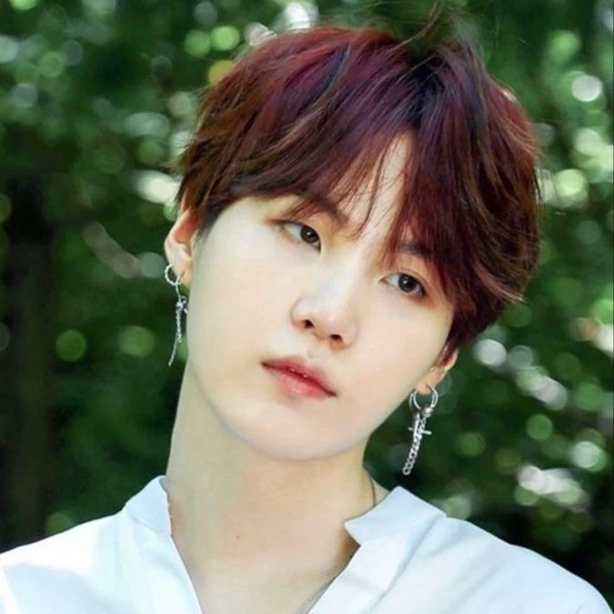 Min Yoongi (Suga) thumbnail