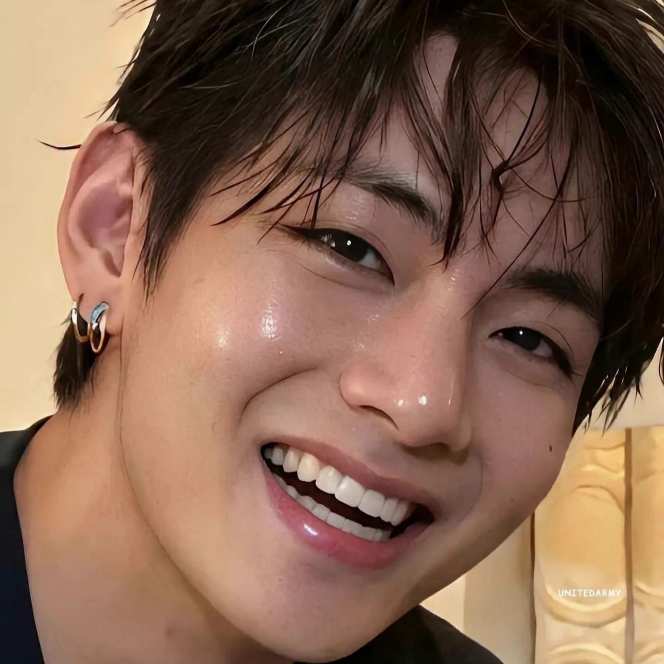 Kim taehyung (V BTS) thumbnail