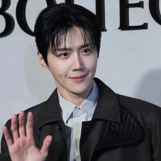 Kim Seon Ho thumbnail