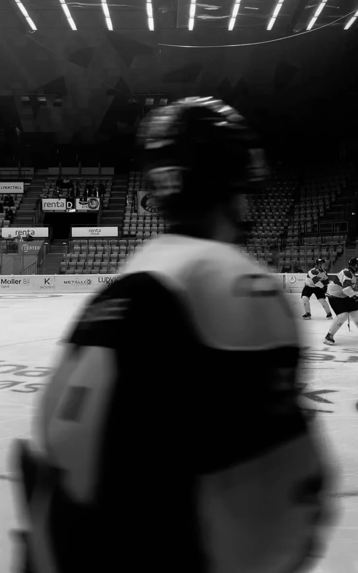 hockey player thumbnail
