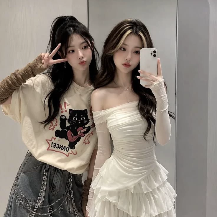 Akiyo and Hana thumbnail