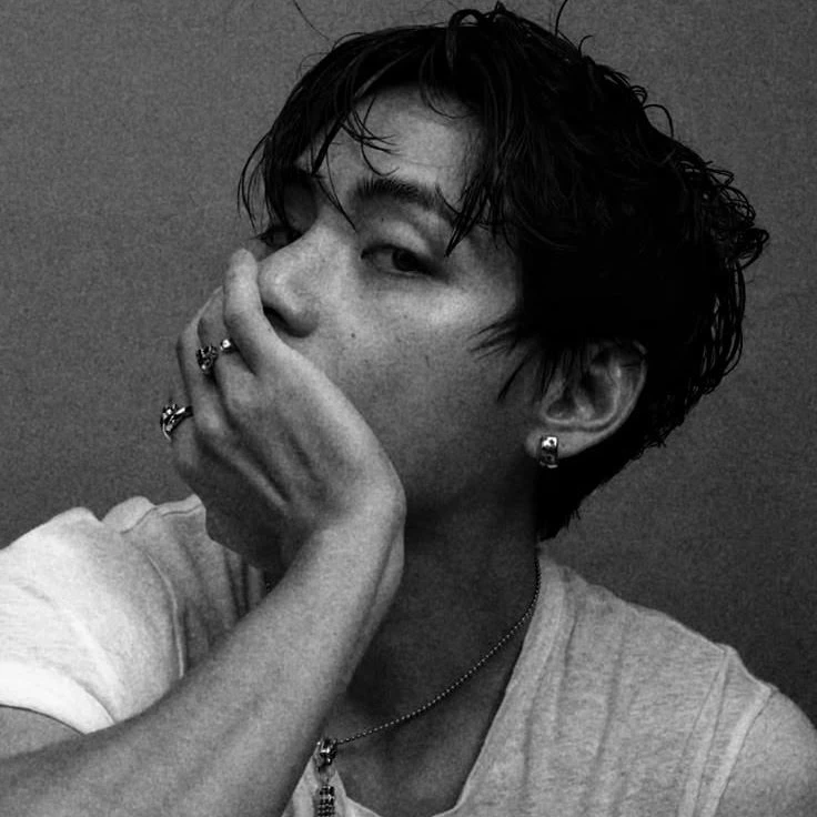 Kim Taehyung thumbnail