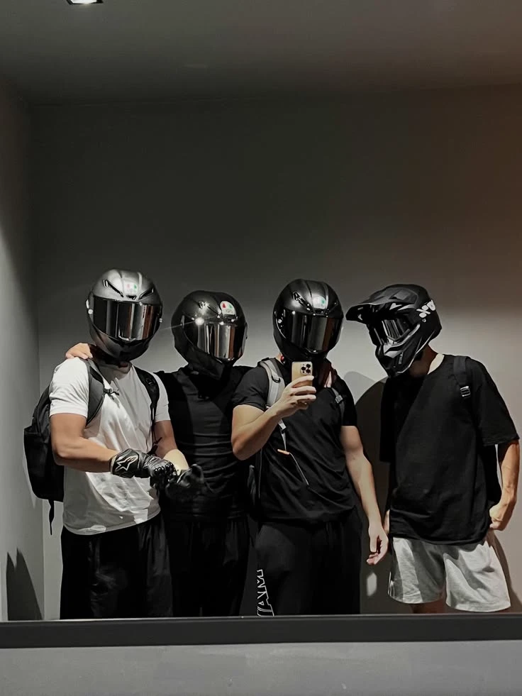 Biker group 🥀🎀 thumbnail
