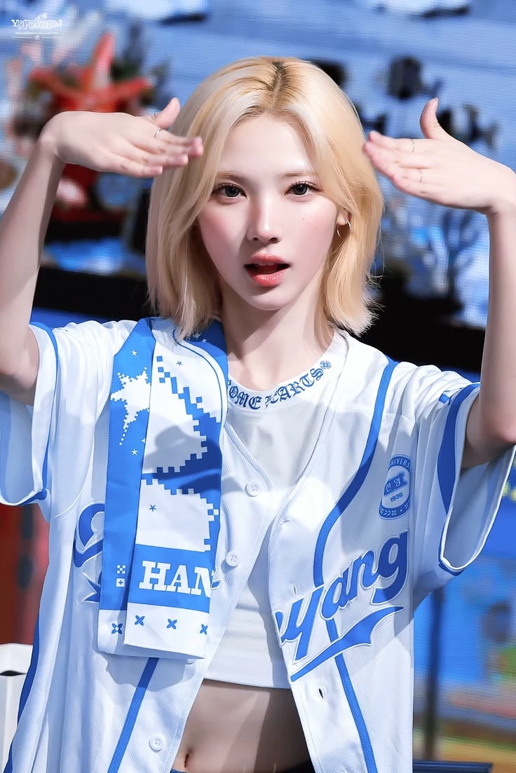 choi jiwoo. thumbnail