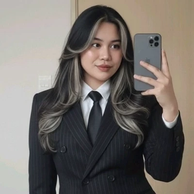 Vanshika Kapoor thumbnail