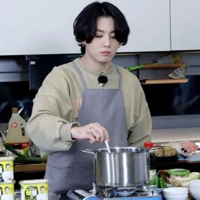 Jeon Jungkook thumbnail