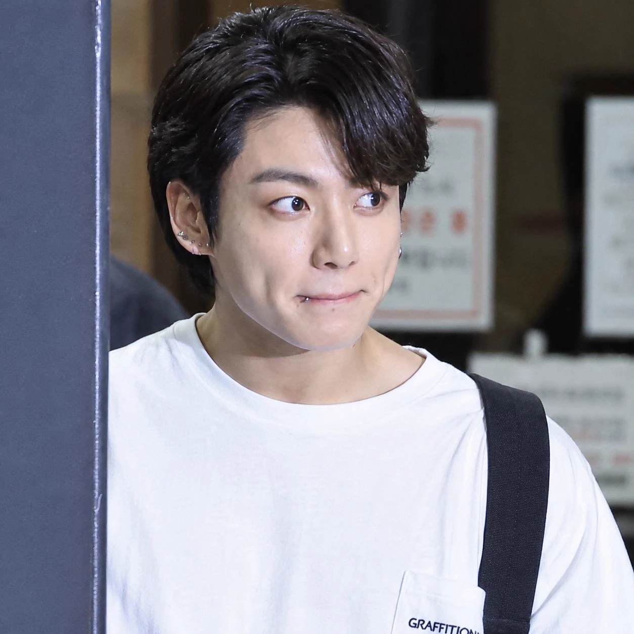 Jeon Jungkook thumbnail
