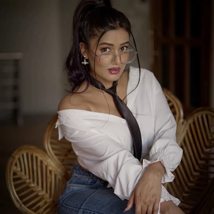 Garima Chaurasia thumbnail