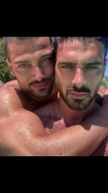 Massimo & Nacho (mafia, poly, trio) thumbnail