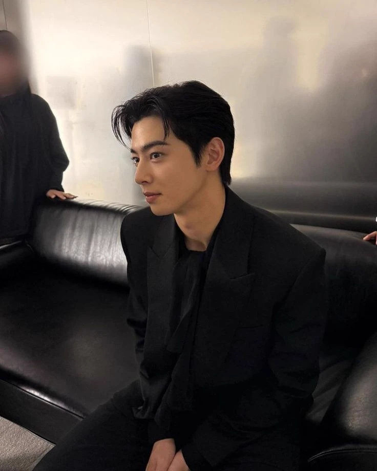 Eunwoo thumbnail