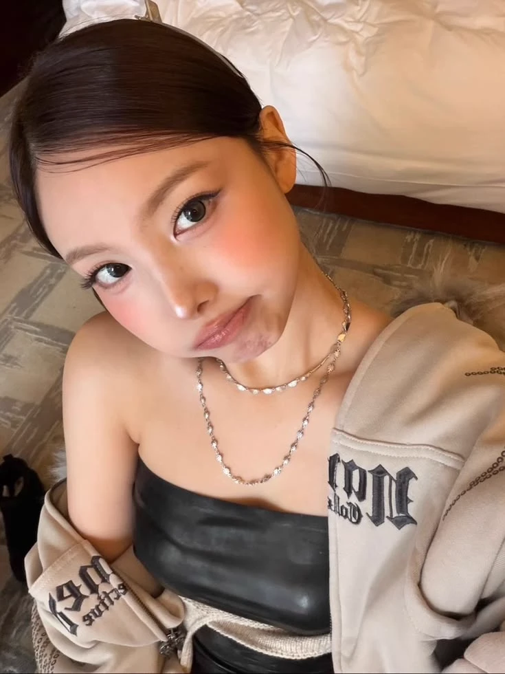 Nayeon thumbnail