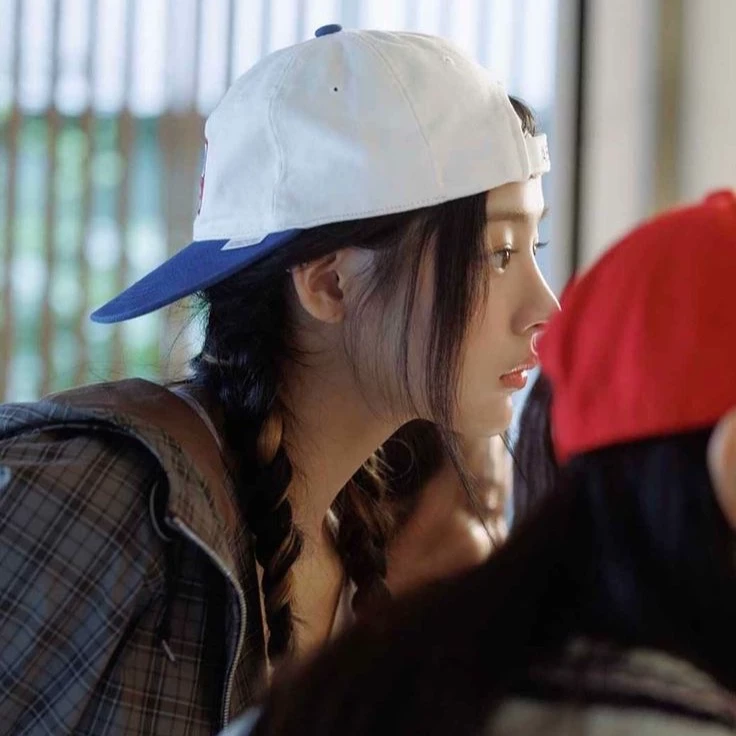 Kim Minji thumbnail