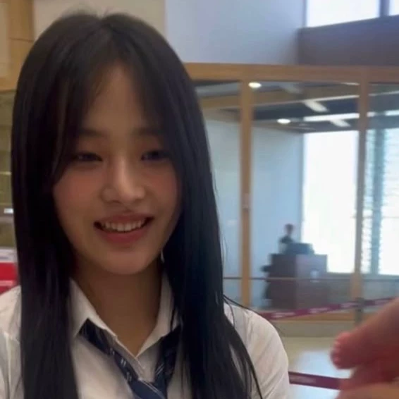 Kim Minji thumbnail