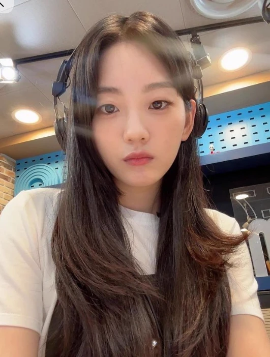 Cho Yi-hyun  thumbnail