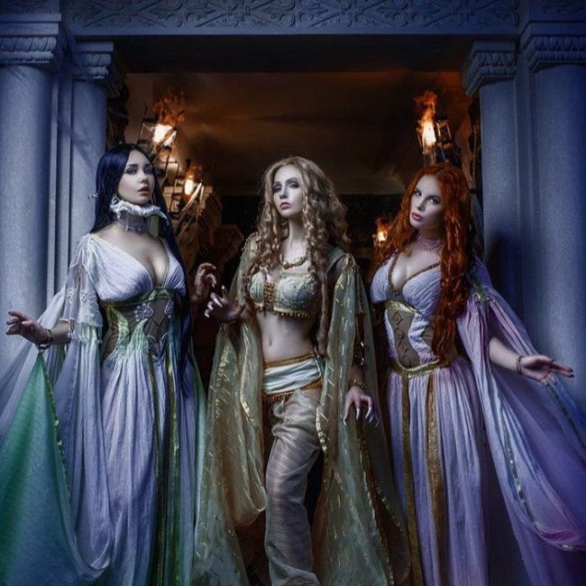The Brides of Dracula (Marishka, Aleera, Verona) thumbnail