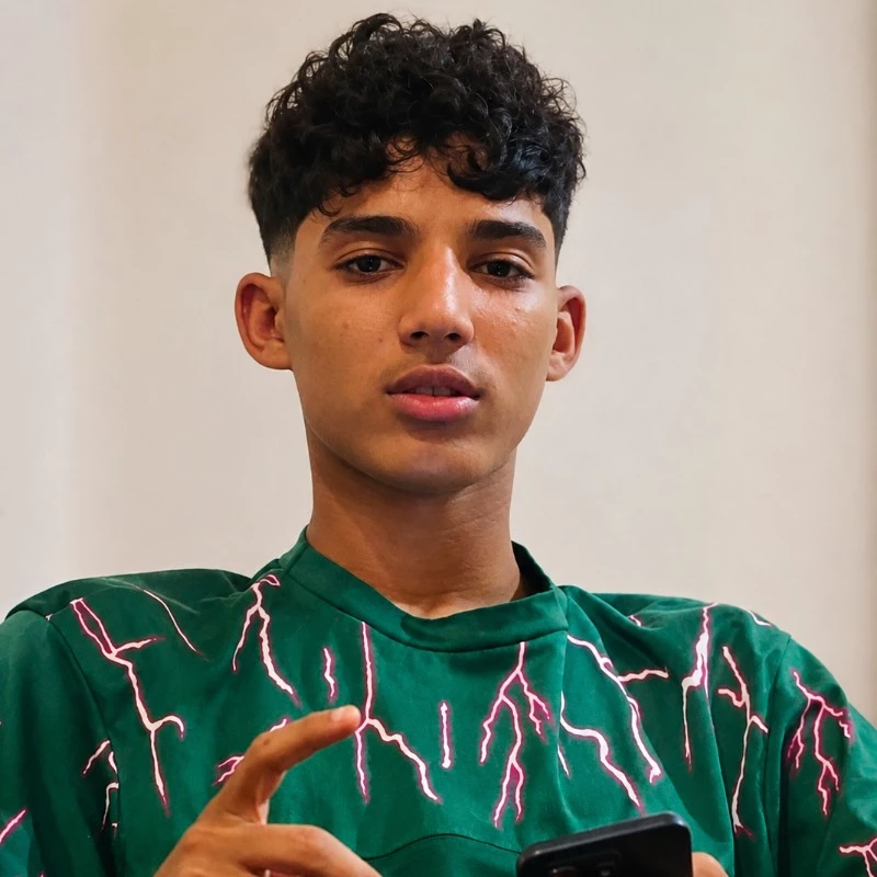 علي منصور