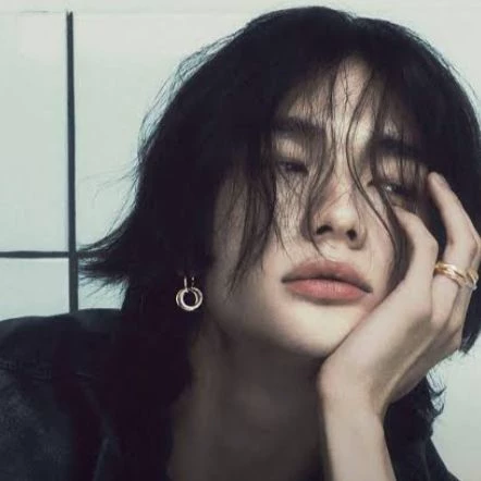 Hyunjin thumbnail