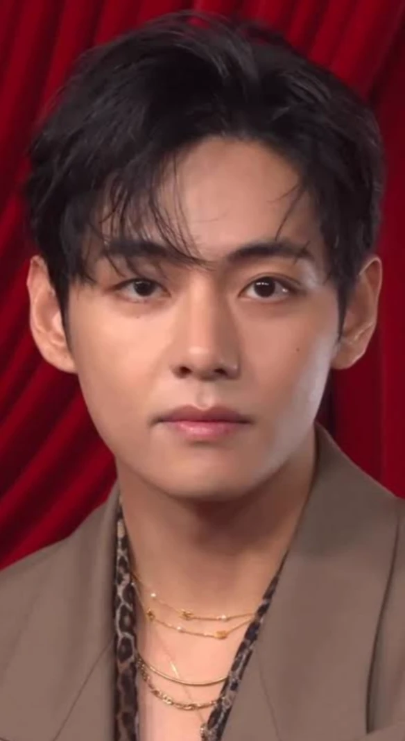 Kim Taehyung thumbnail
