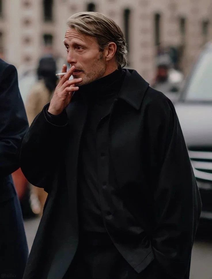 Mads Mikkelsen  thumbnail