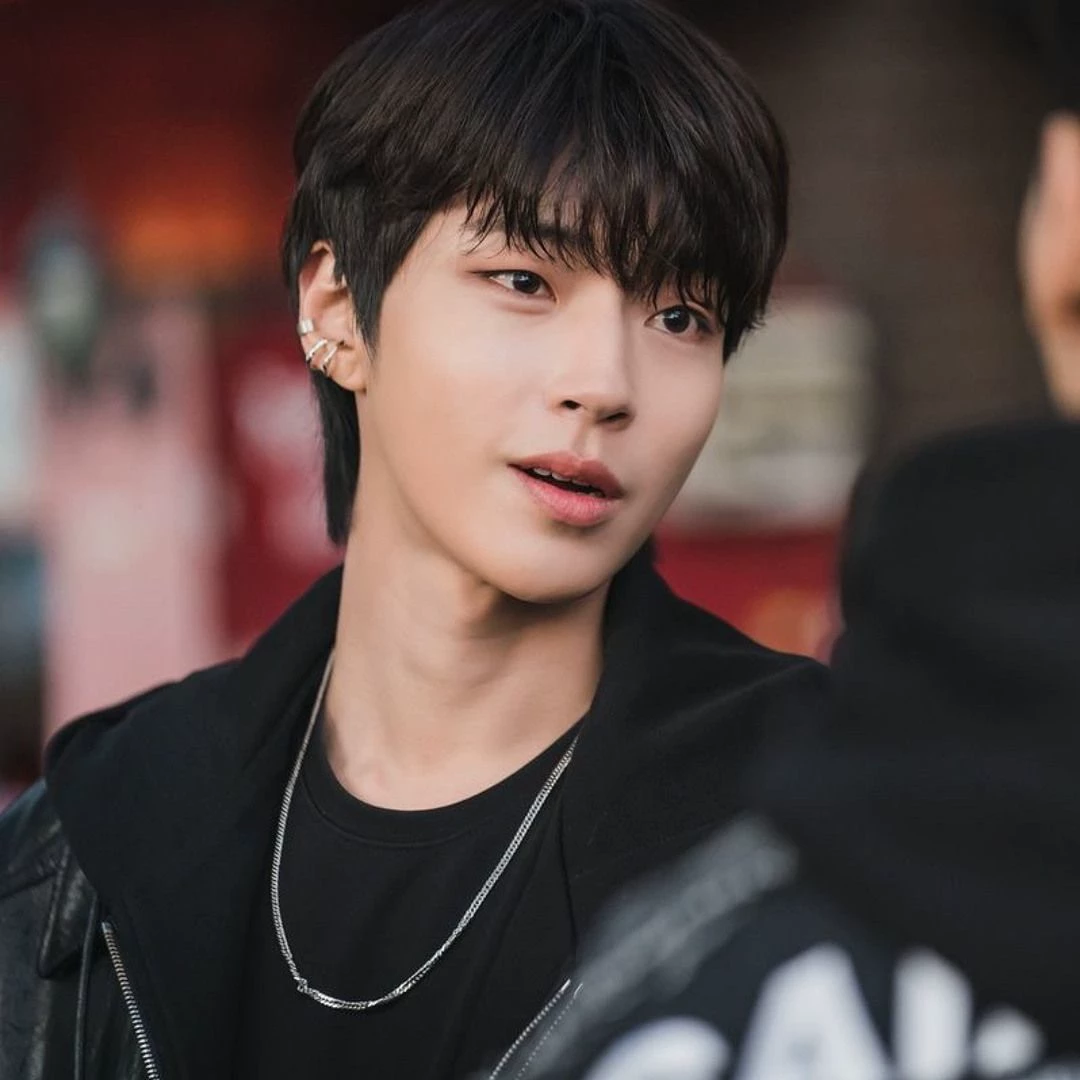 Han Seojun thumbnail