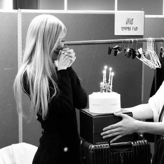 Rosé thumbnail