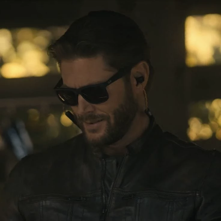  Jensen Ackles 'Detective' thumbnail