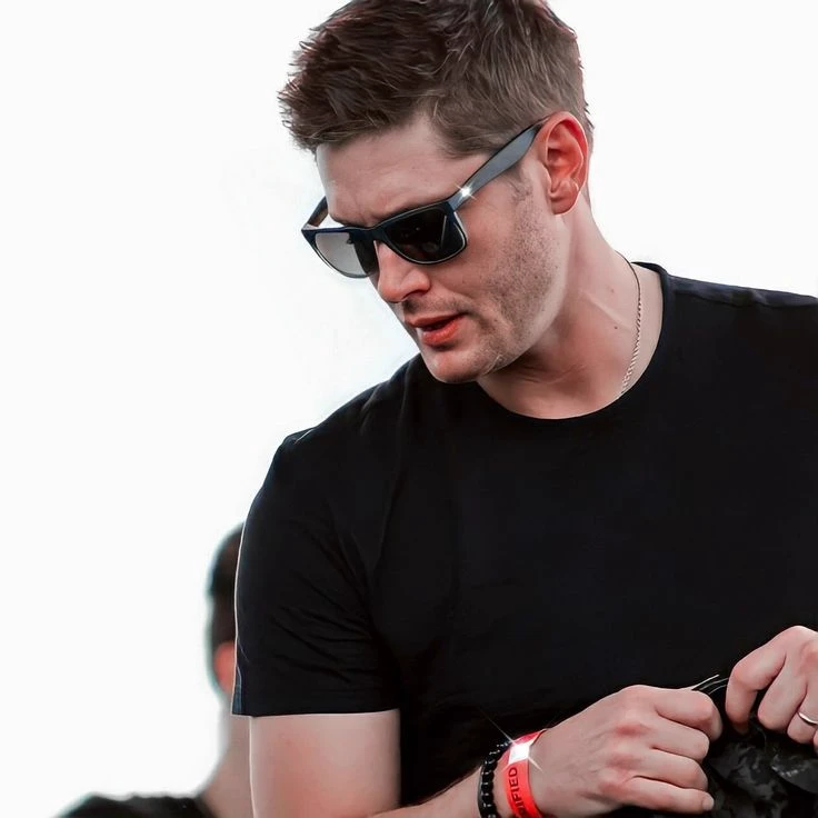 Dean Winchester thumbnail