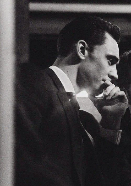 Tom Hiddleston thumbnail