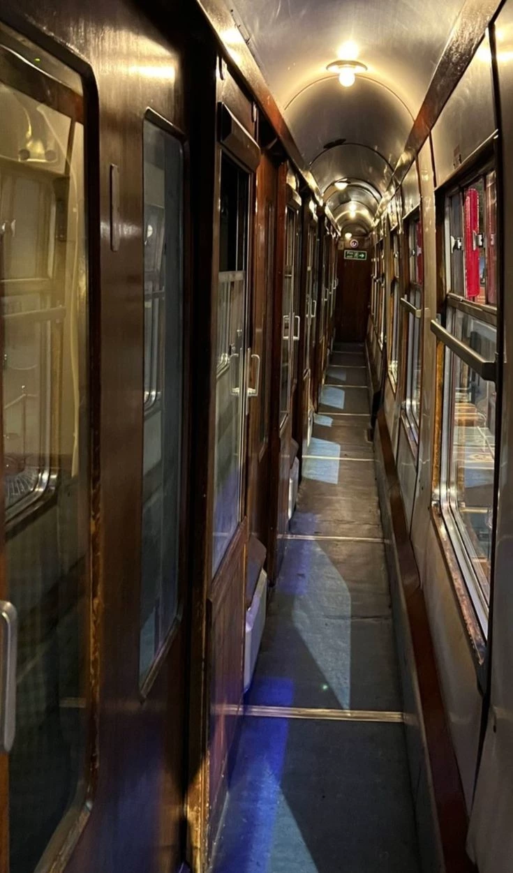 The train cars to Hogwarts 📌 thumbnail