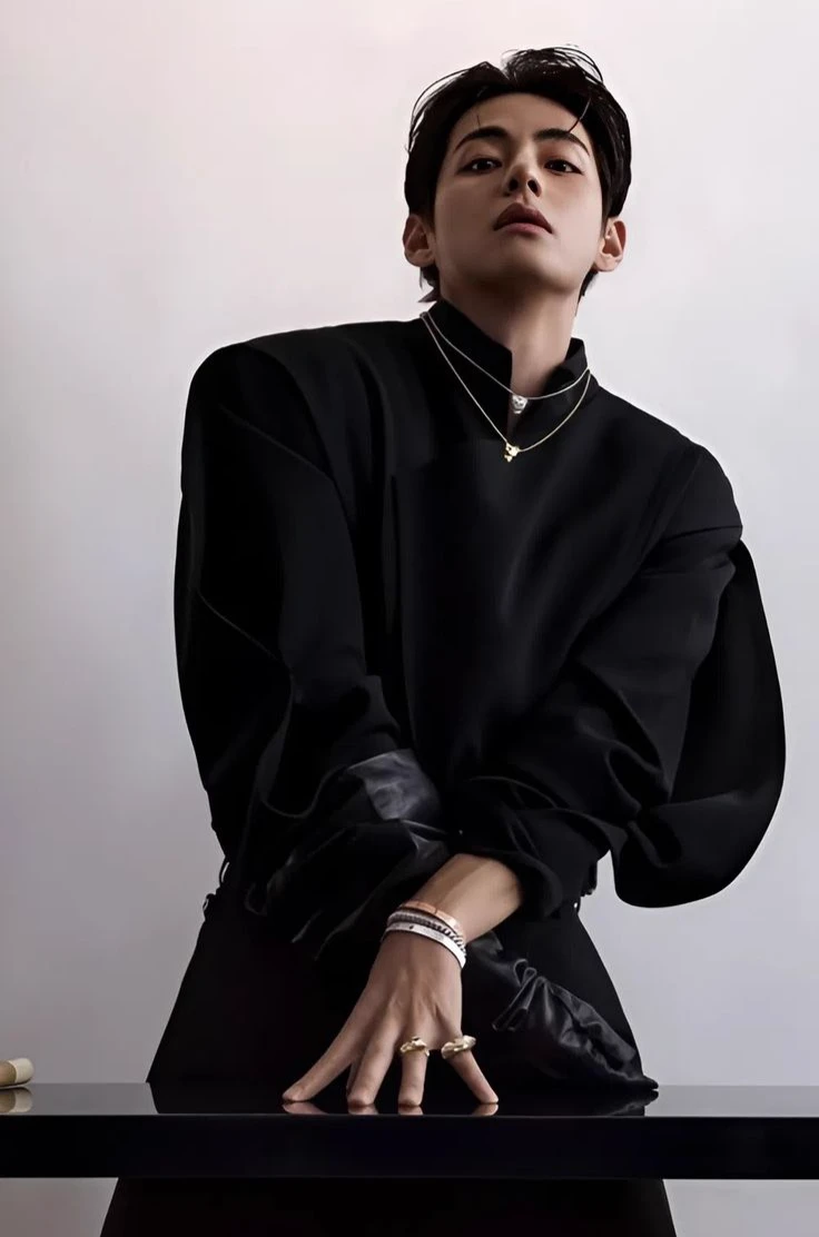 Kim Taehyung thumbnail
