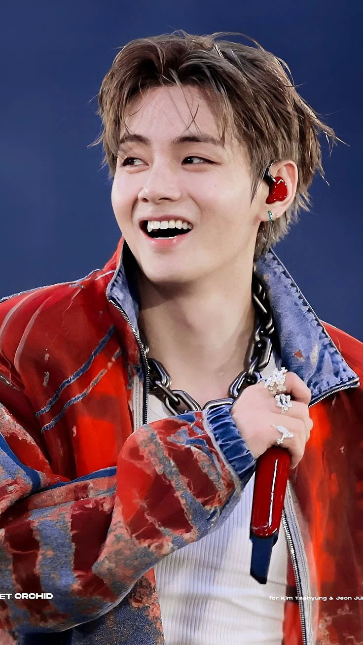 Kim Taehyung thumbnail