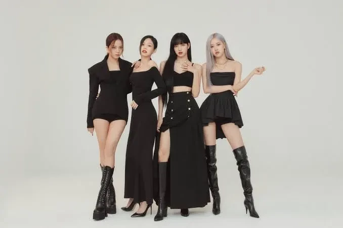 black pink thumbnail