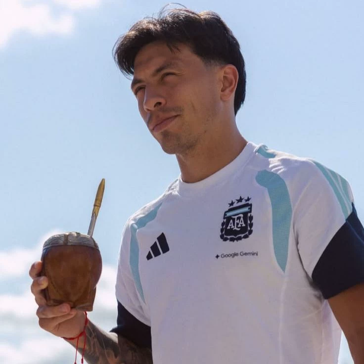 Lisandro Martínez thumbnail