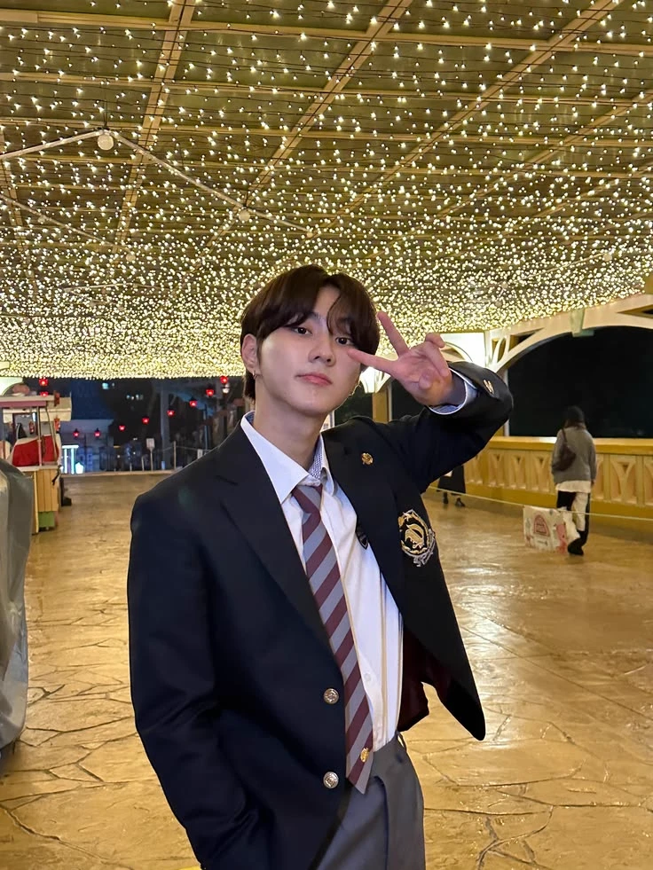 Jungwon Yang thumbnail