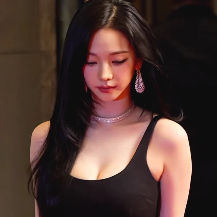 Karina thumbnail
