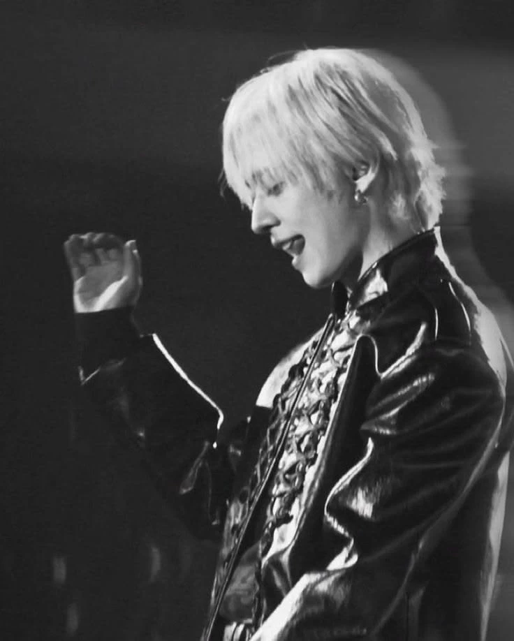 Lee know thumbnail