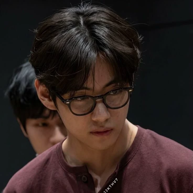 Kim Taehyung thumbnail