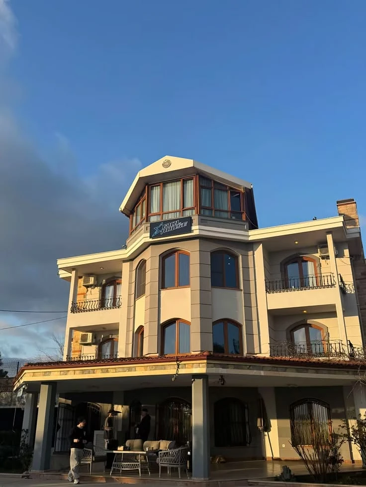 idol house (2) thumbnail