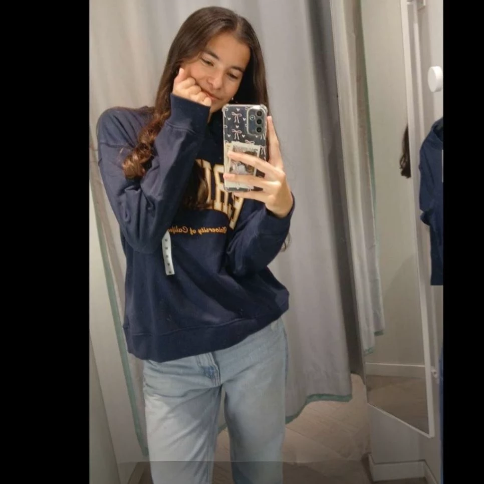 Her thumbnail