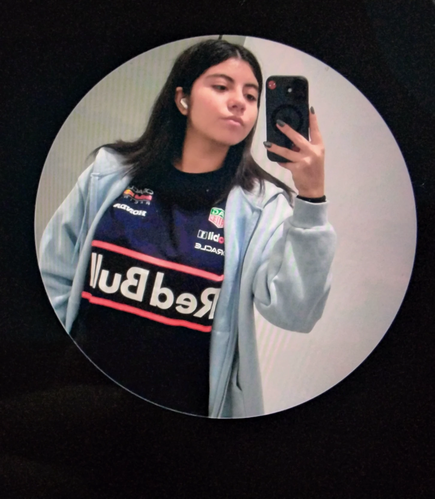 valeria thumbnail