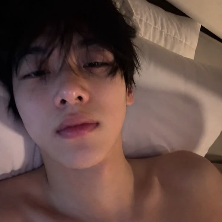Lee Hyunsuk thumbnail