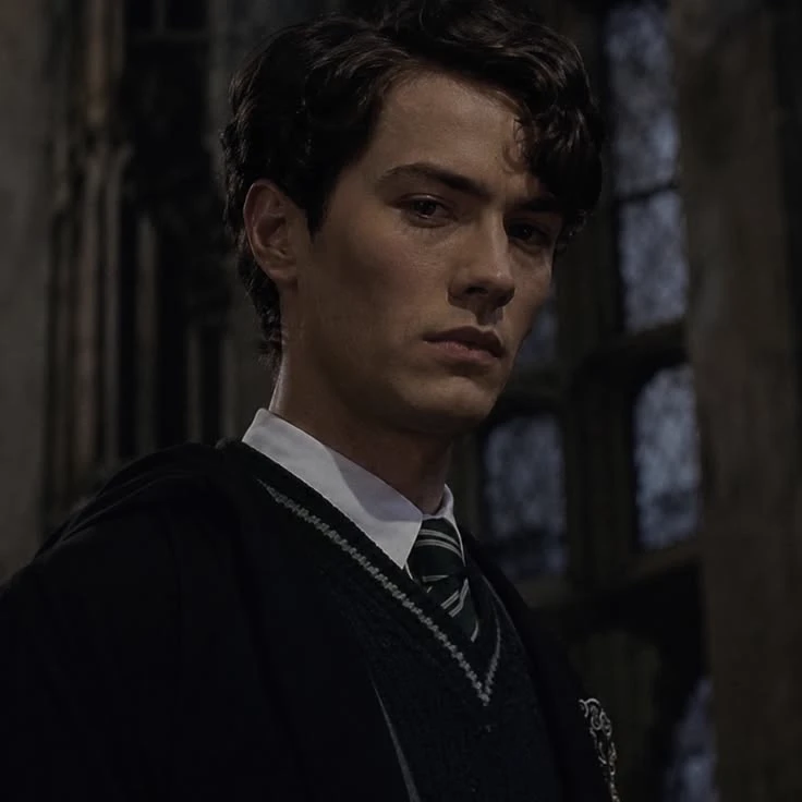 Tom Riddle thumbnail