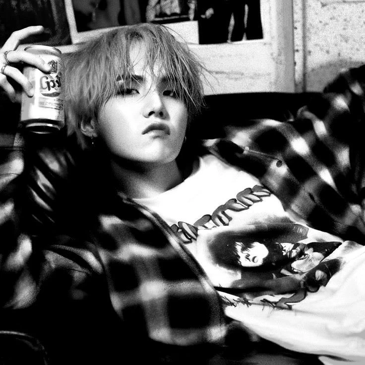 Min Yoongi thumbnail