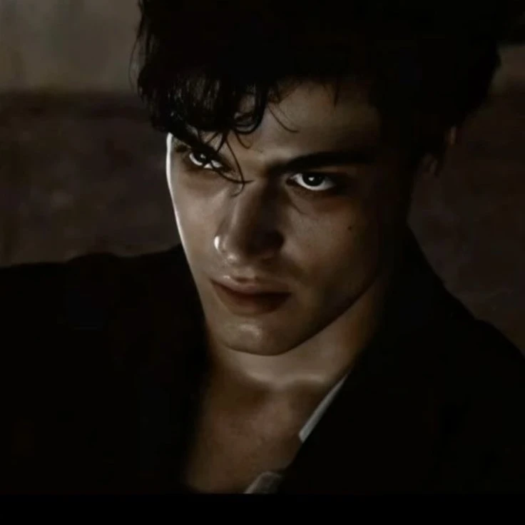Vampire - Alaric Valmont thumbnail