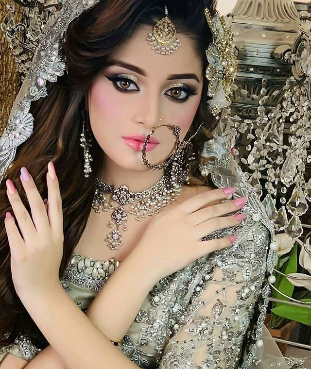 Anisha Khan thumbnail