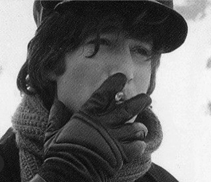 John Lennon 🌴ᩧᰰㅤ✿̤ thumbnail